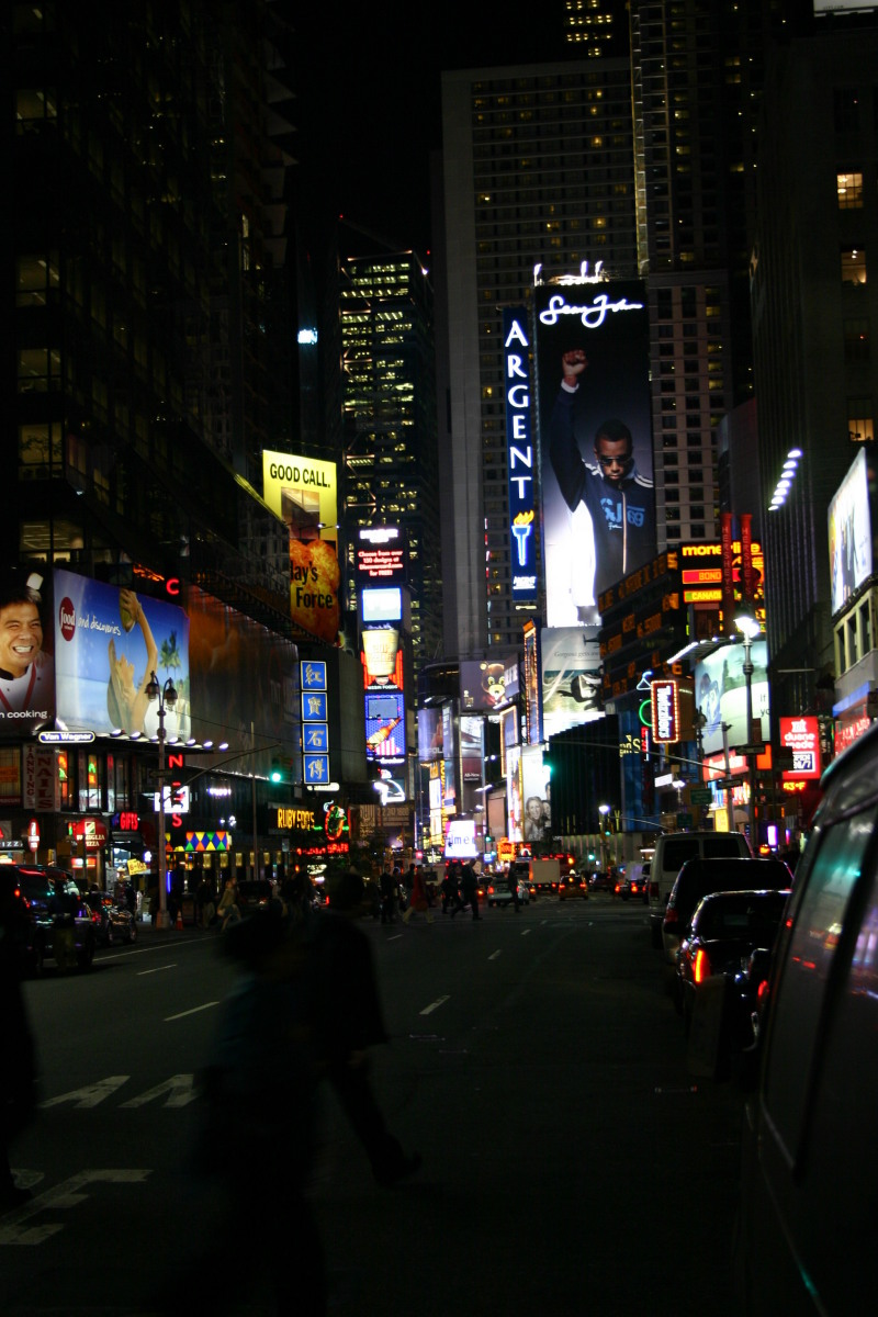 2005/11(November)/NewYorkCity/800x600_2005-11-08-New-York-04-Times-Square.JPG