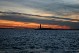 2005-11-07-New-York-22-Battery-Park-Statue-of-Liberty.JPG