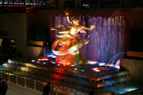 2005-11-07-New-York-43-Rockerfeller-ice-skating.JPG
