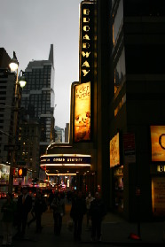 2005-11-09-New-York-07-Times-Square-Oprah.JPG