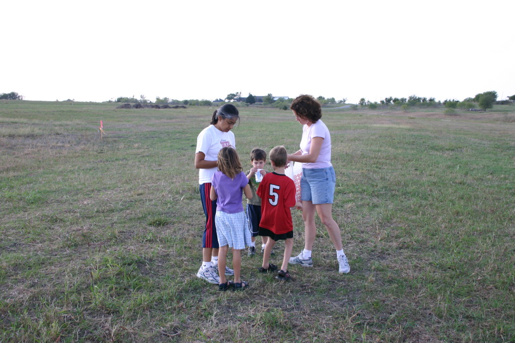 2005/11(November)/Pflugerville-Land/2005-11-13-Pflugerville-Land-01-Kavita-Kalyani-Dax-Chance-Suzi.JPG