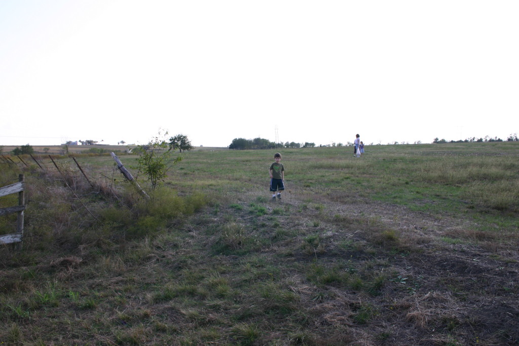 2005/11(November)/Pflugerville-Land/1024x768_2005-11-13-Pflugerville-Land-14-Dax-Suzi.JPG
