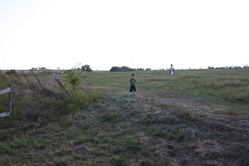 2005/11(November)/Pflugerville-Land/800x600_2005-11-13-Pflugerville-Land-14-Dax-Suzi.JPG
