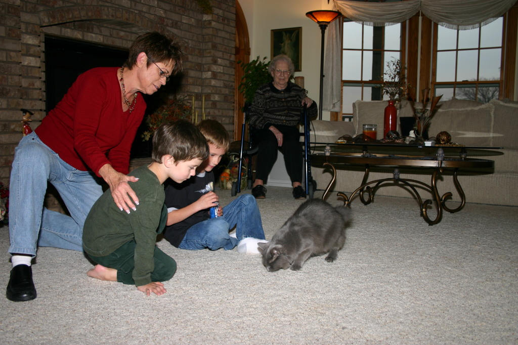 2005/11(November)/SouthDakota/Day1/1024x768_2005-11-03-South-Dakota-45-Chance-Dax-Pat.JPG