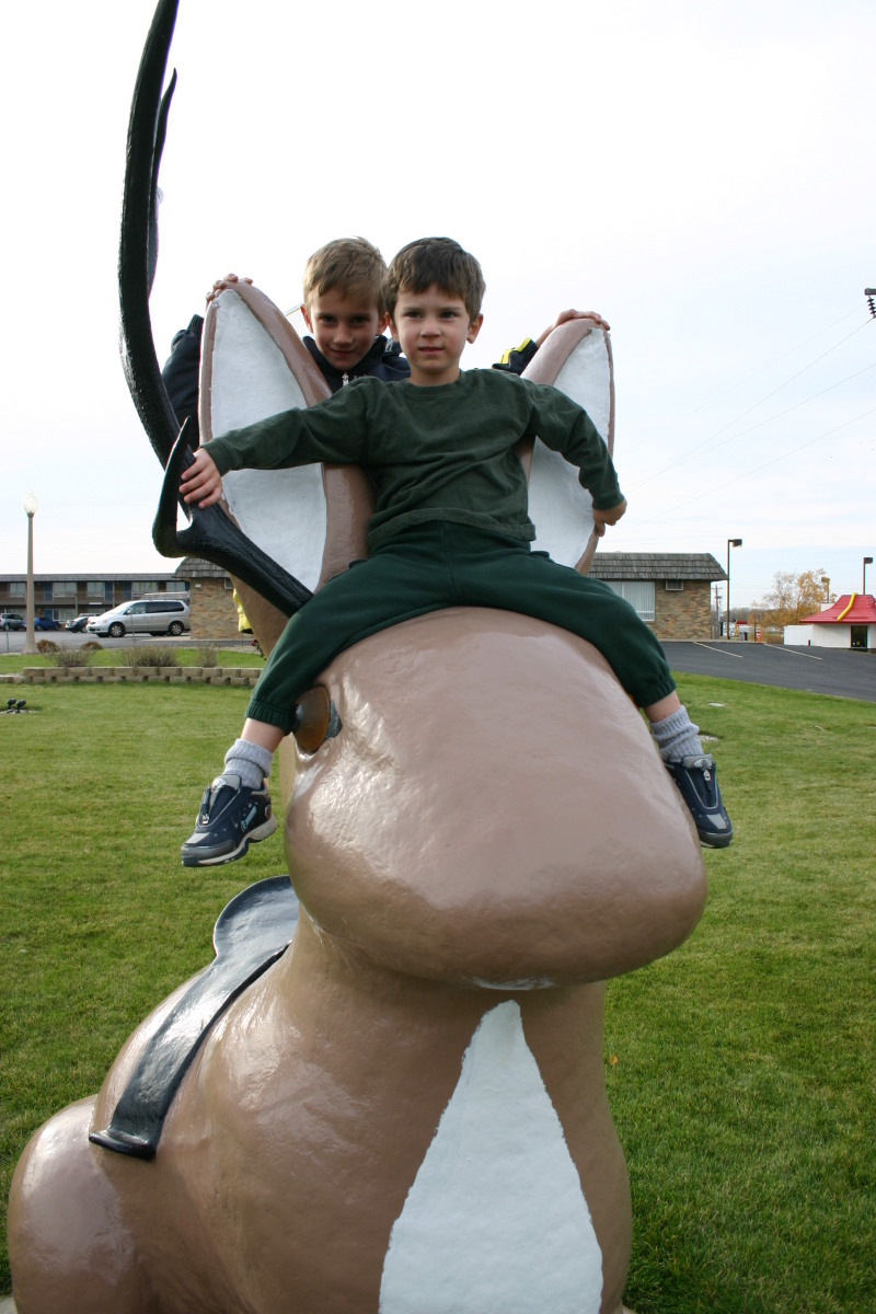 2005-11-03-South-Dakota-08-Dax-Chance-Jackalope.JPG