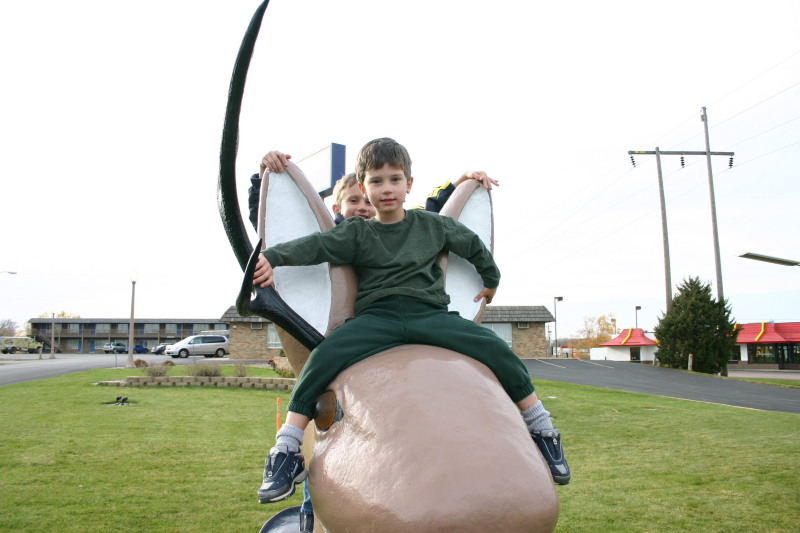 2005-11-03-South-Dakota-12-Dax-Chance-Jackalope.JPG