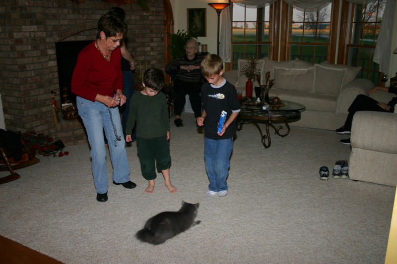 2005/11(November)/SouthDakota/Day1/800x600_2005-11-03-South-Dakota-43-Chance-Dax-Pat.JPG