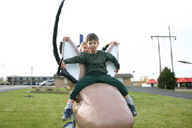 2005-11-03-South-Dakota-12-Dax-Chance-Jackalope.JPG
