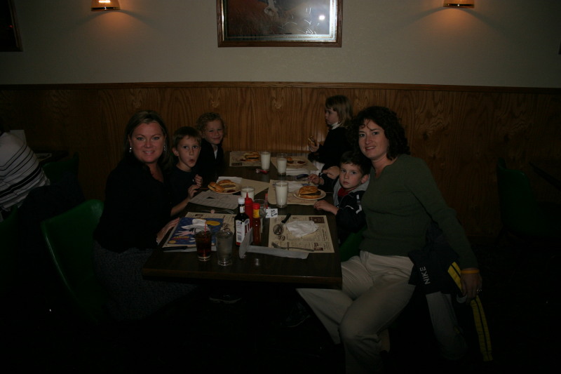 2005-11-05-South-Dakota-115-Mt-Vernon-bar.JPG