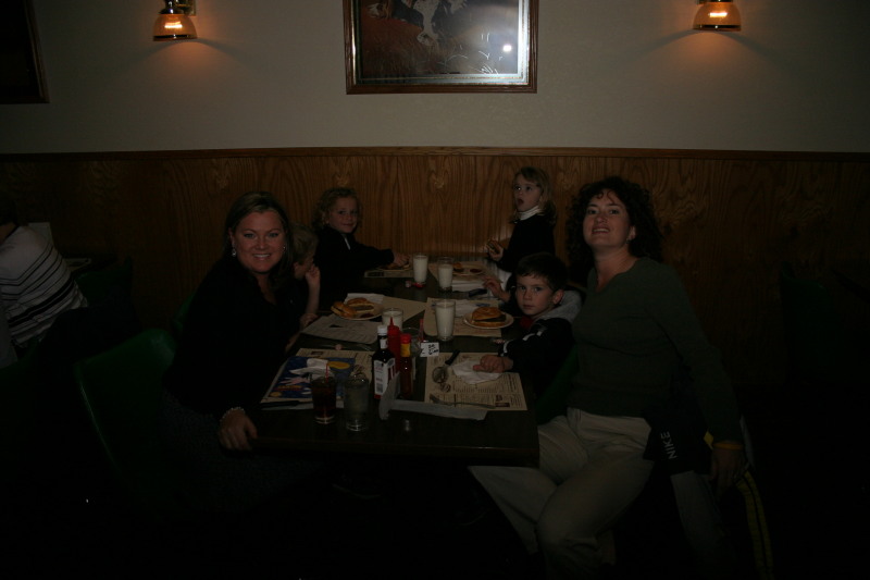 2005-11-05-South-Dakota-116-Mt-Vernon-bar.JPG