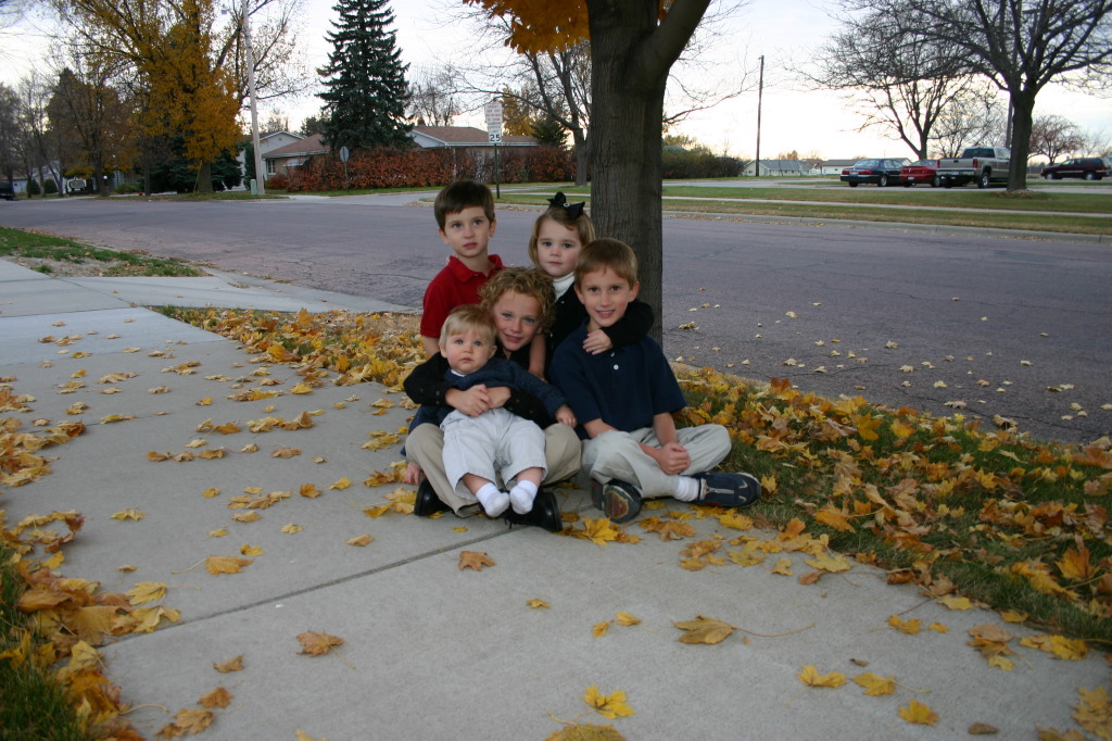 2005-11-05-South-Dakota-73-Family-photo-Chance-Dax-Vale-Kyla-Ian.JPG