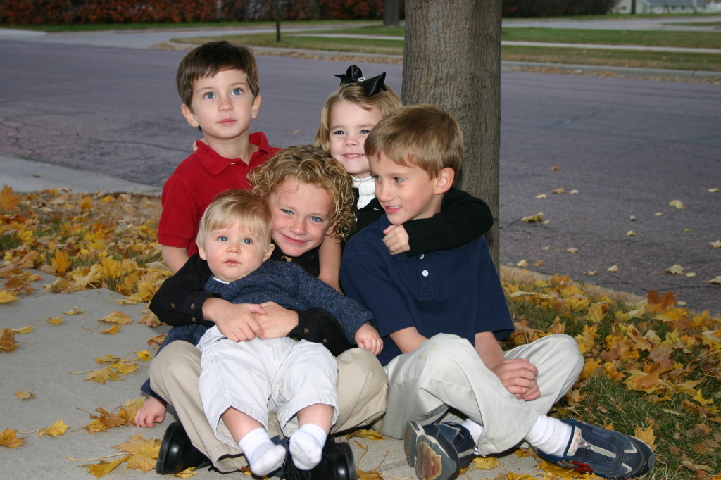 2005-11-05-South-Dakota-75-Family-photo-Chance-Dax-Vale-Kyla-Ian.JPG