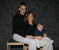 2005-11-05-South-Dakota-37-Family-photo-Josh-Heather-Ian.JPG