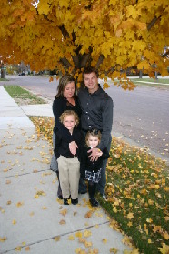 2005-11-05-South-Dakota-52-Family-photo-Justin-Katie-Vale-Kyla.JPG