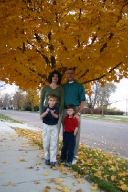 2005-11-05-South-Dakota-56-Family-photo-Suzi-Travis-Chance-Dax.JPG