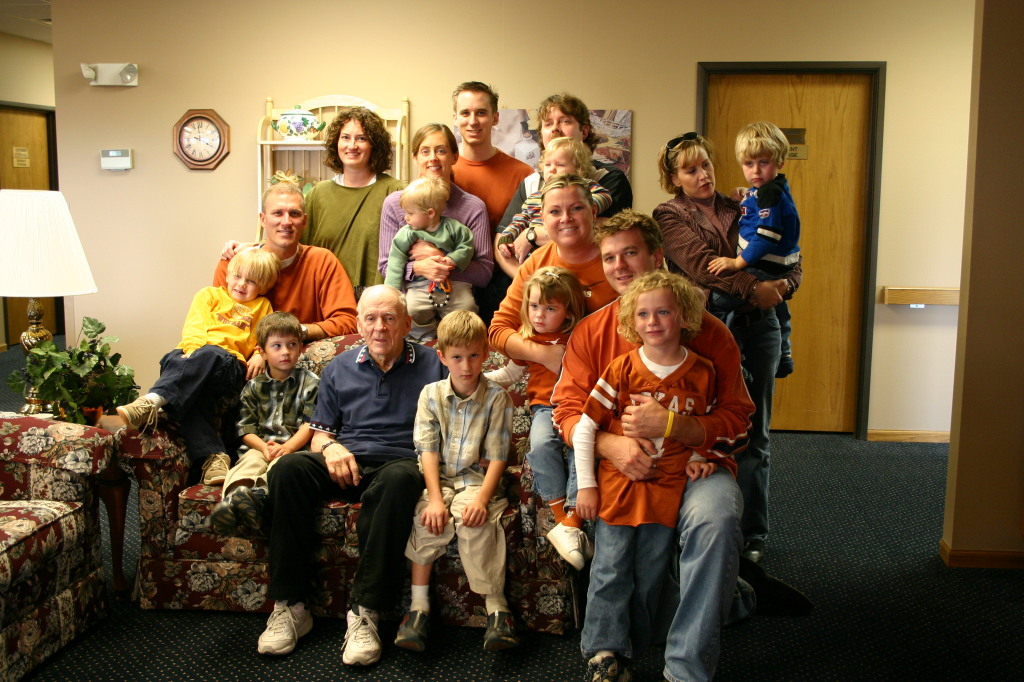 2005/11(November)/SouthDakota/Day3-Melvins-90th-bday/1024x768_2005-11-05-Melvin-90th-bday-100-Scotts.JPG