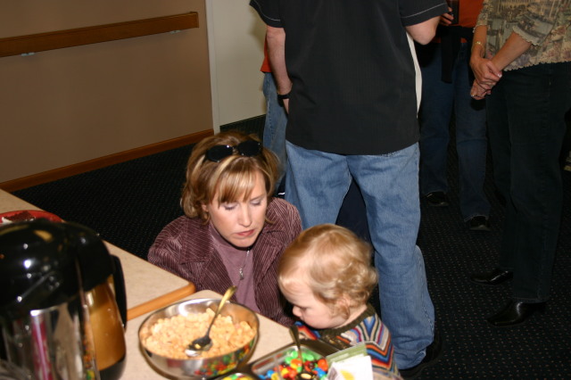 2005-11-05-Melvin-90th-bday-074-Becky.JPG