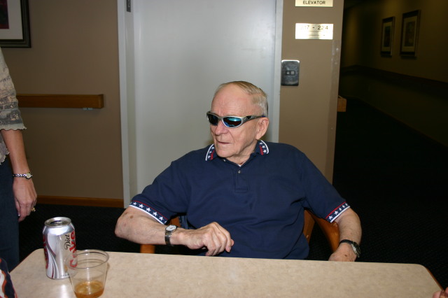 2005-11-05-Melvin-90th-bday-087-Albert.JPG