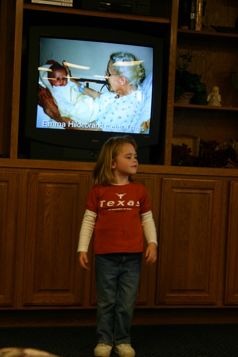 2005-11-05-Melvin-90th-bday-021-Kyla.JPG
