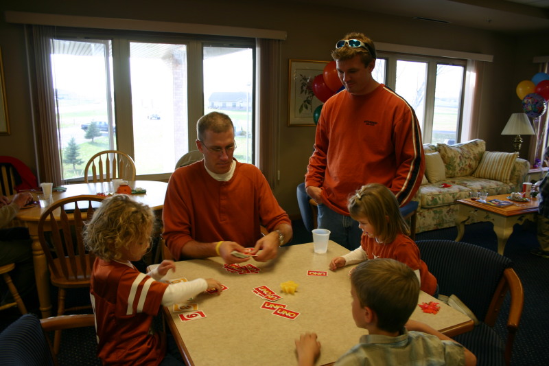 2005/11(November)/SouthDakota/Day3-Melvins-90th-bday/800x600_2005-11-05-Melvin-90th-bday-049-Travis-Vale-Justin-Kyla-Chance.JPG