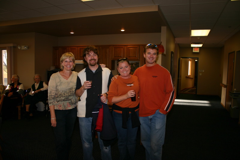 2005-11-05-Melvin-90th-bday-071.JPG