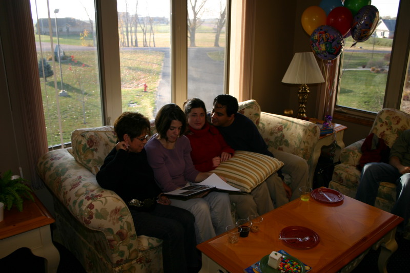 2005-11-05-Melvin-90th-bday-102-Pat-Lindsay-Sarah-Moe.JPG