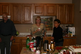 2005-11-05-Melvin-90th-bday-042-Janeen-Pat.JPG