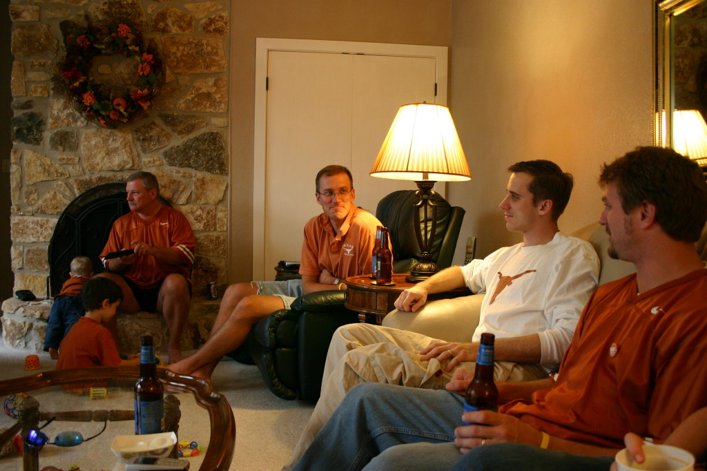 2005/11(November)/Thanksgiving/2005-11-25-Thanksgiving-01-Ian-Dax-Jim-TravisJosh-Justin.JPG