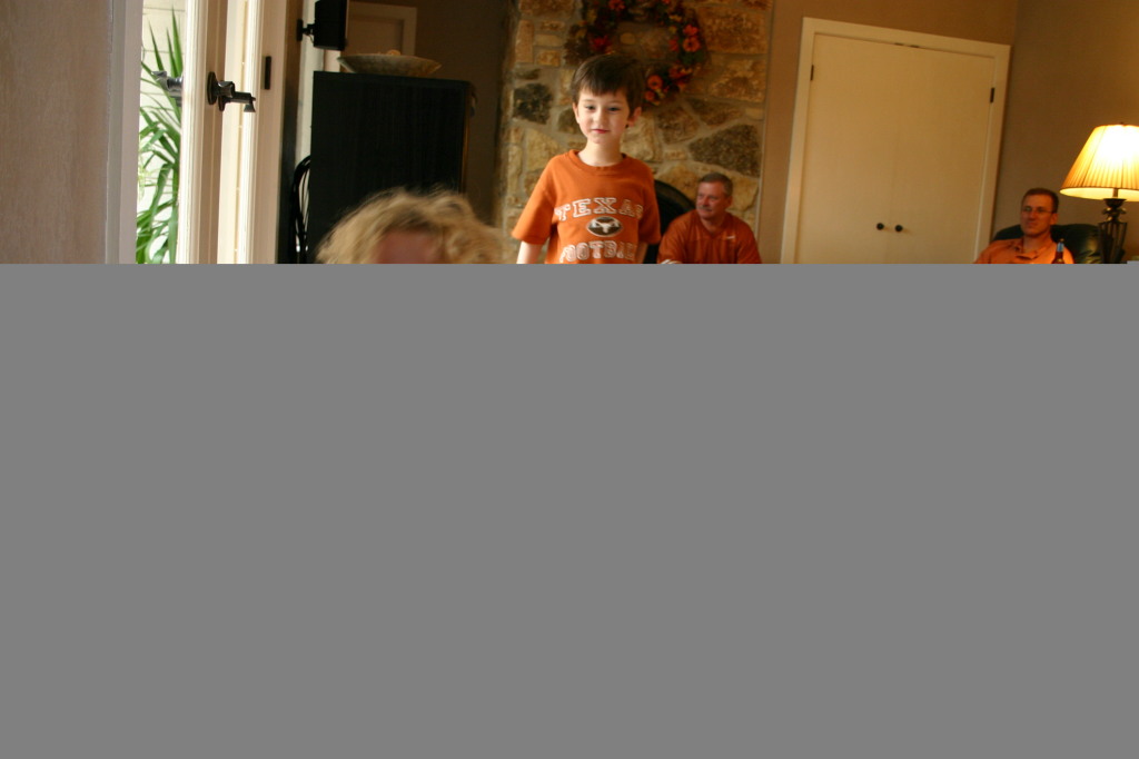 2005/11(November)/Thanksgiving/1024x768_2005-11-25-Thanksgiving-05-Chance-Vale-Dax-Jim-Travis.JPG