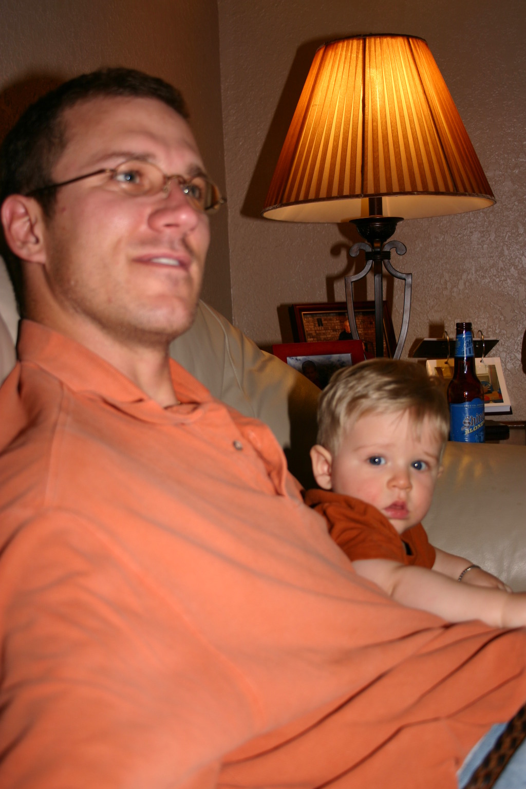 2005/11(November)/Thanksgiving/1024x768_2005-11-25-Thanksgiving-23-Travis-ian.JPG