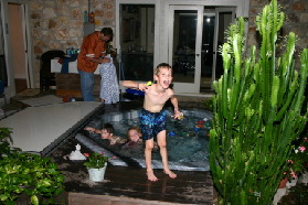 2005-11-25-Thanksgiving-40-Justin-Dax-Vale-Chance.JPG