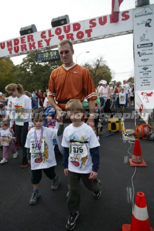 2005-11-24-Turkey-Trot-Pro-6-Dax-Chance-Travis.jpg