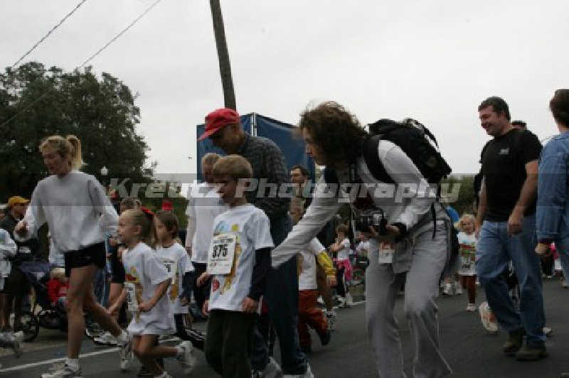 2005/11(November)/Turkey-Trot-Pro/2005-11-24-Turkey-Trot-Pro-1-Suzi-Chance.jpg