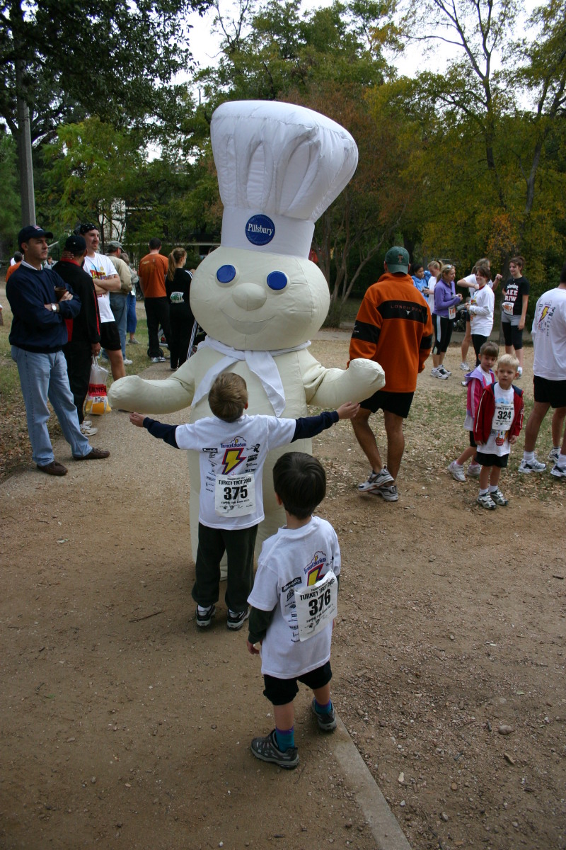 2005/11(November)/Turkey-Trot/800x600_2005-11-24-Turkey-Trot-05-Chance-Dax.JPG