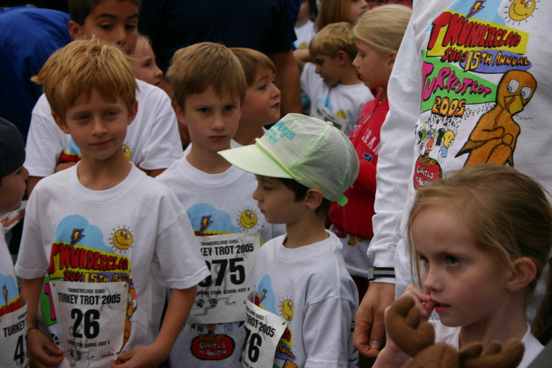 2005/11(November)/Turkey-Trot/800x600_2005-11-24-Turkey-Trot-20-Chance-Dax.JPG