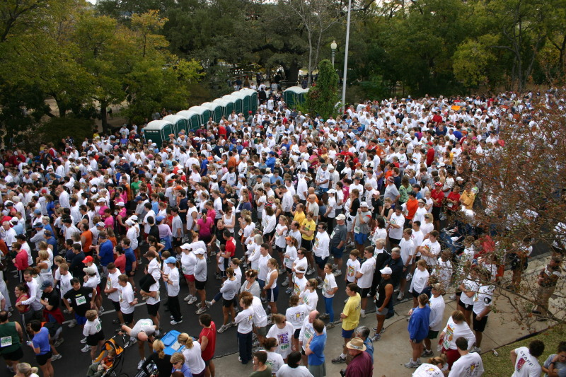 2005/11(November)/Turkey-Trot/800x600_2005-11-24-Turkey-Trot-42-Crowdi.JPG