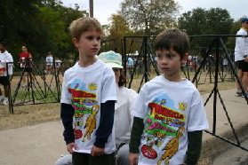 2005-11-24-Turkey-Trot-15-Chance-Dax-Suzi.JPG