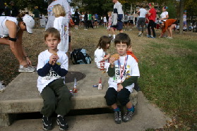 2005-11-24-Turkey-Trot-31-Chance-Dax.JPG