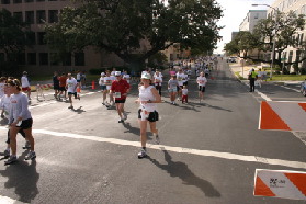 2005-11-24-Turkey-Trot-63-Suzi.JPG