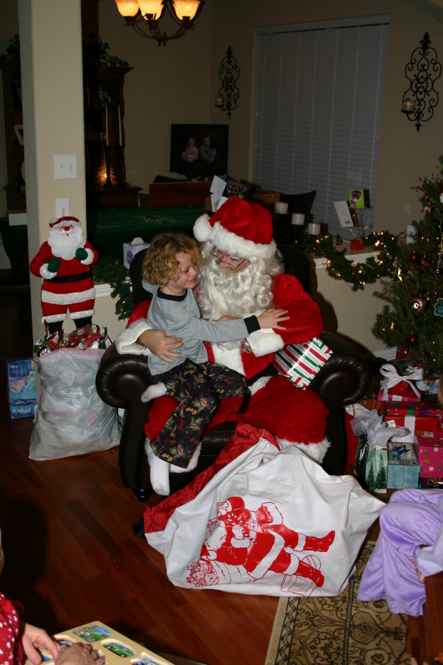 2005-12-24-Christmas-Eve-24-Santa-Vale.JPG