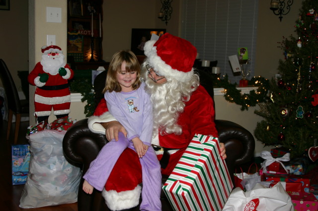 2005-12-24-Christmas-Eve-49-Santa-Kyla.JPG