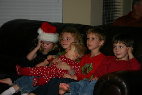 2005-12-24-Christmas-Eve-10-Kyla-Dax-Vale-Ian-Chance.JPG