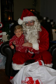 2005-12-24-Christmas-Eve-29-Santa-Ian.JPG