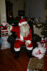 2005-12-24-Christmas-Eve-53-Santa.JPG