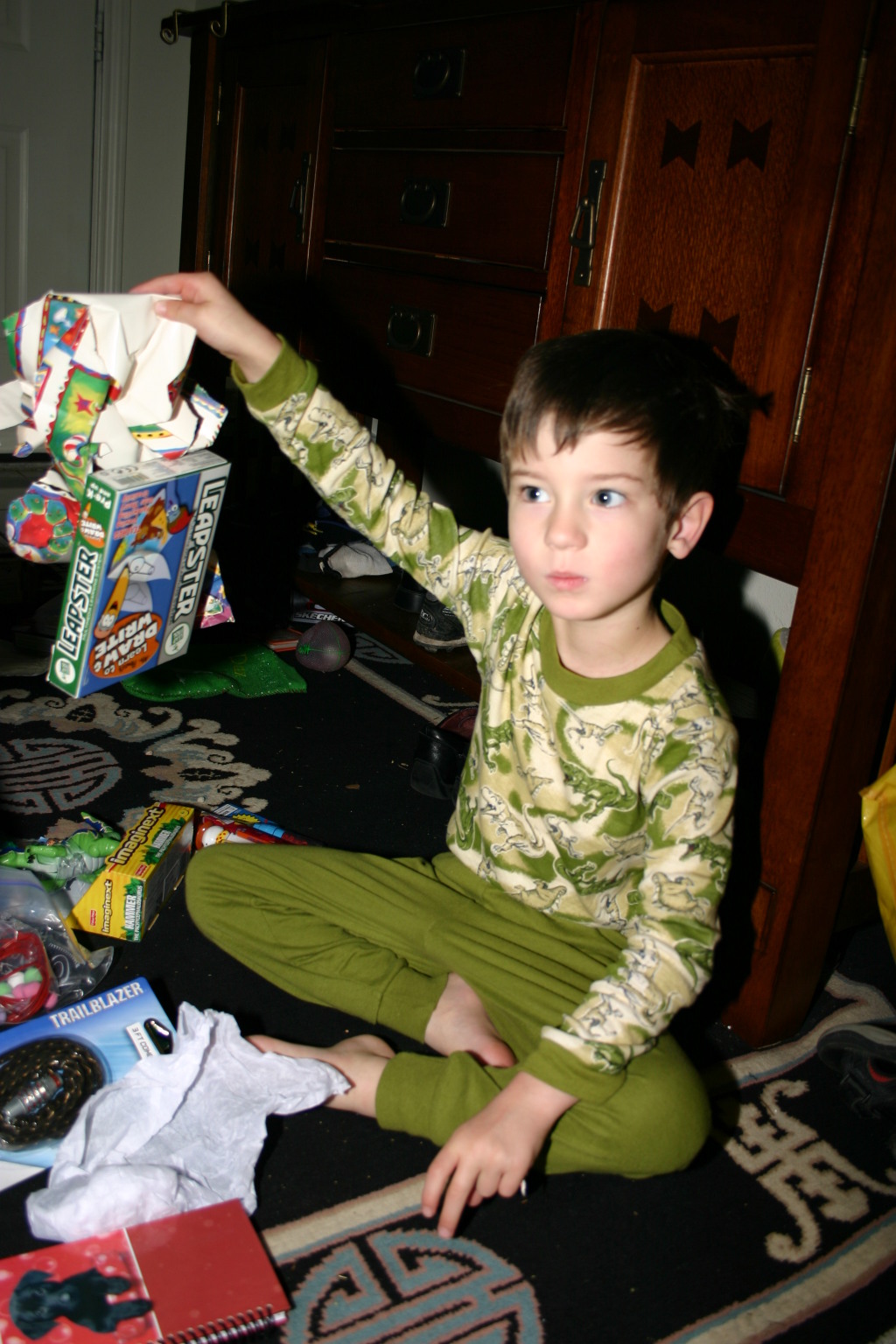 2005/12(December)/Christmas/1024x768_2005-12-25-Christmas-07-Stockings-Dax.JPG
