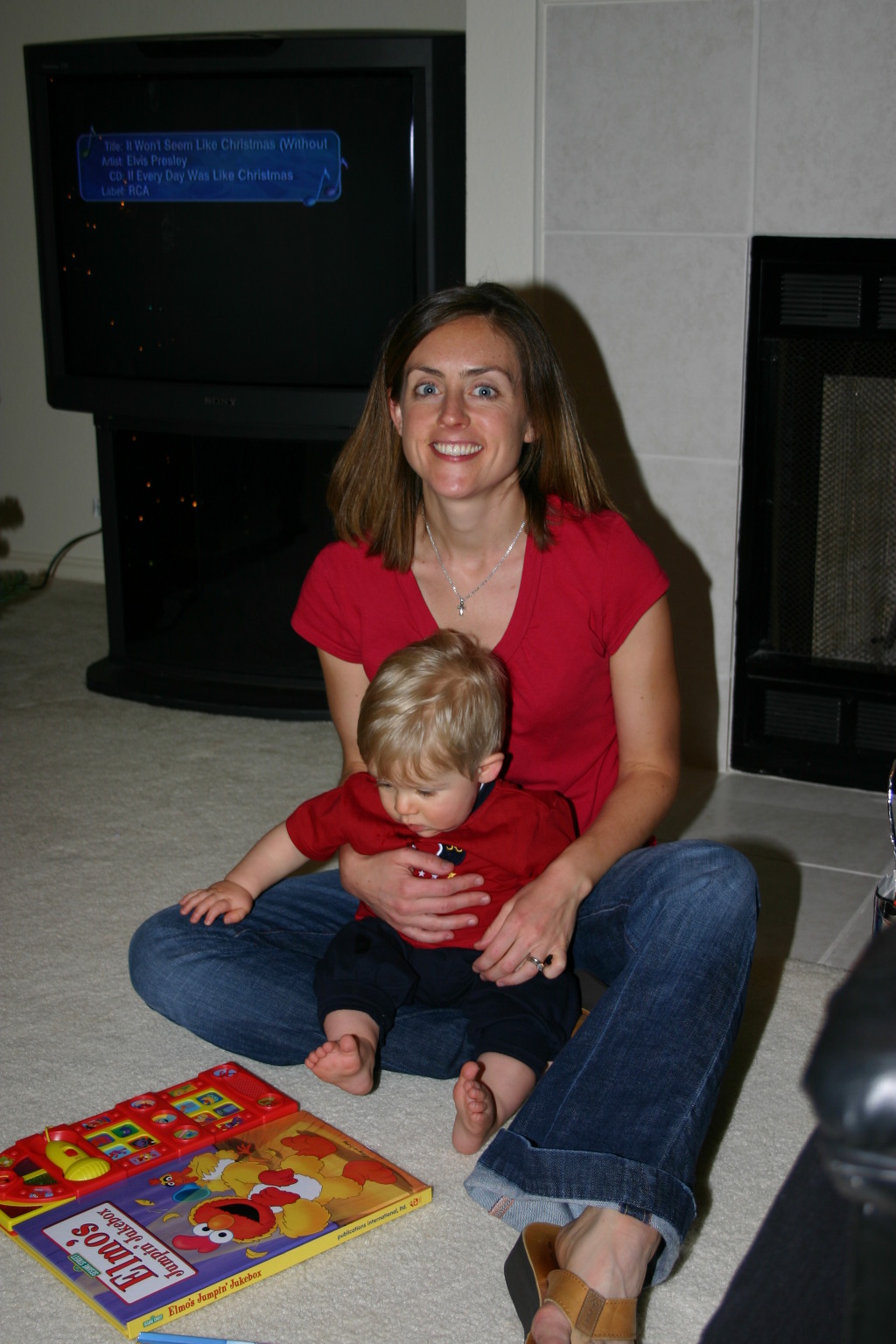 2005/12(December)/Christmas/1024x768_2005-12-25-Christmas-58-Joshs-house-Heather-Ian.JPG