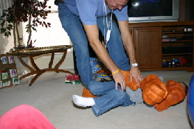 2005-12-25-Christmas-26-Grammys-Chance-Travis-THING-fighting.JPG