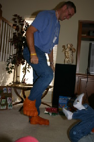 2005-12-25-Christmas-30-Grammys-Chance-Travis-THING-fighting.JPG