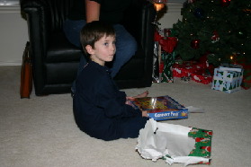 2005-12-25-Christmas-44-Joshs-house-Dax.JPG