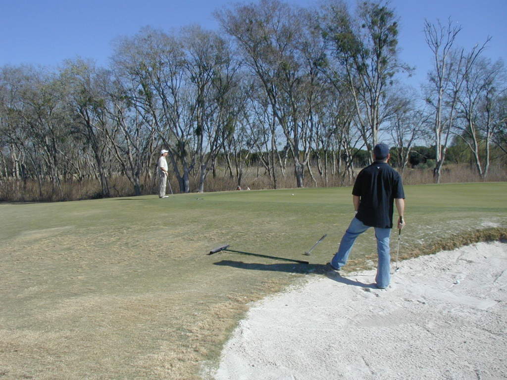 2005/12(December)/Motive-Golf-Tournament/1024x768_2005-12-10-Motive-Golf-Tournament-08-Samson.JPG